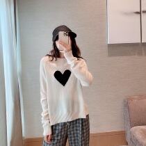 New clothes room French fried Meimei milkshake white long-sleeved love cashmere