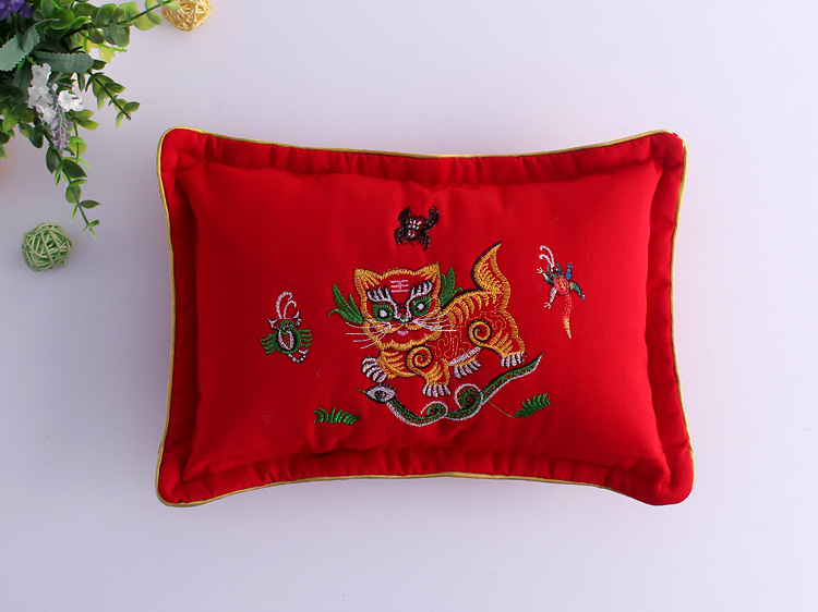 新生儿宝宝婴儿红色枕头全棉卡通儿童加长定型