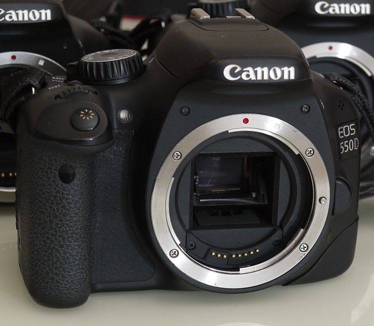 pc数码佳能eos550d数码单反相机efs1855mm13556is镜头