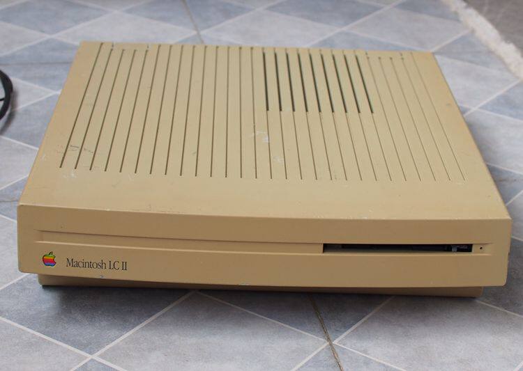 苹果麦金塔macintoshlcii古董电脑