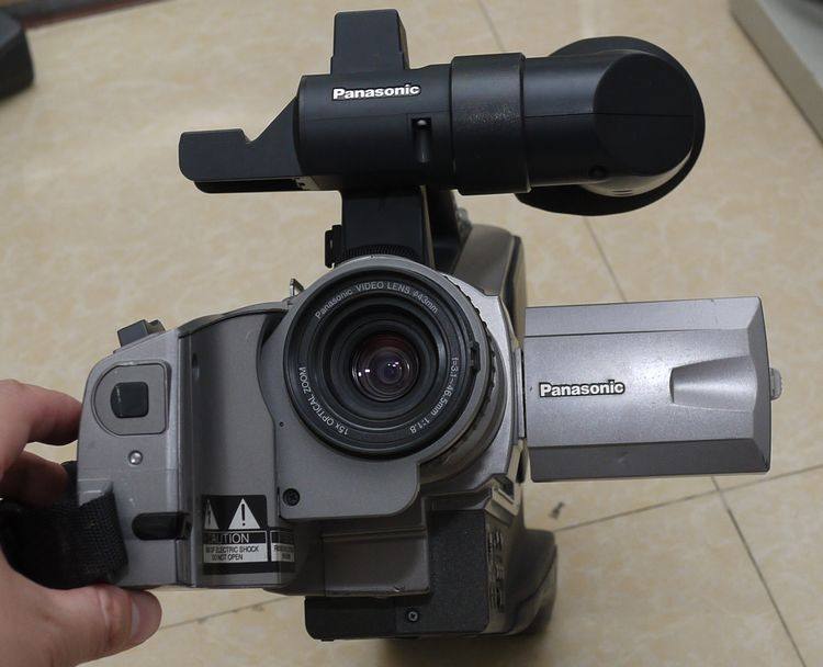 松下ag-dvc7p 数码摄像机(mini dv磁带) 肩扛式 ntsc制式 300/台