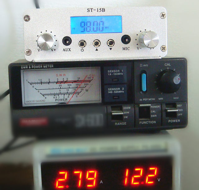 Stereo 1.5W/15W ເຄື່ອງສົ່ງສັນຍານ FM ທີ່ສາມາດປັບຕັ້ງຄ່າໄດ້ດ້ວຍຕົນເອງ ສົ່ງອອກ dropshipping ຊັ້ນນໍາແບບພິເສດ