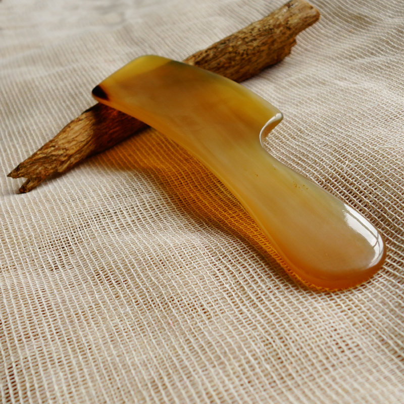 白水牛角刮痧板,好拿,容易出痧,不痛原价 198元