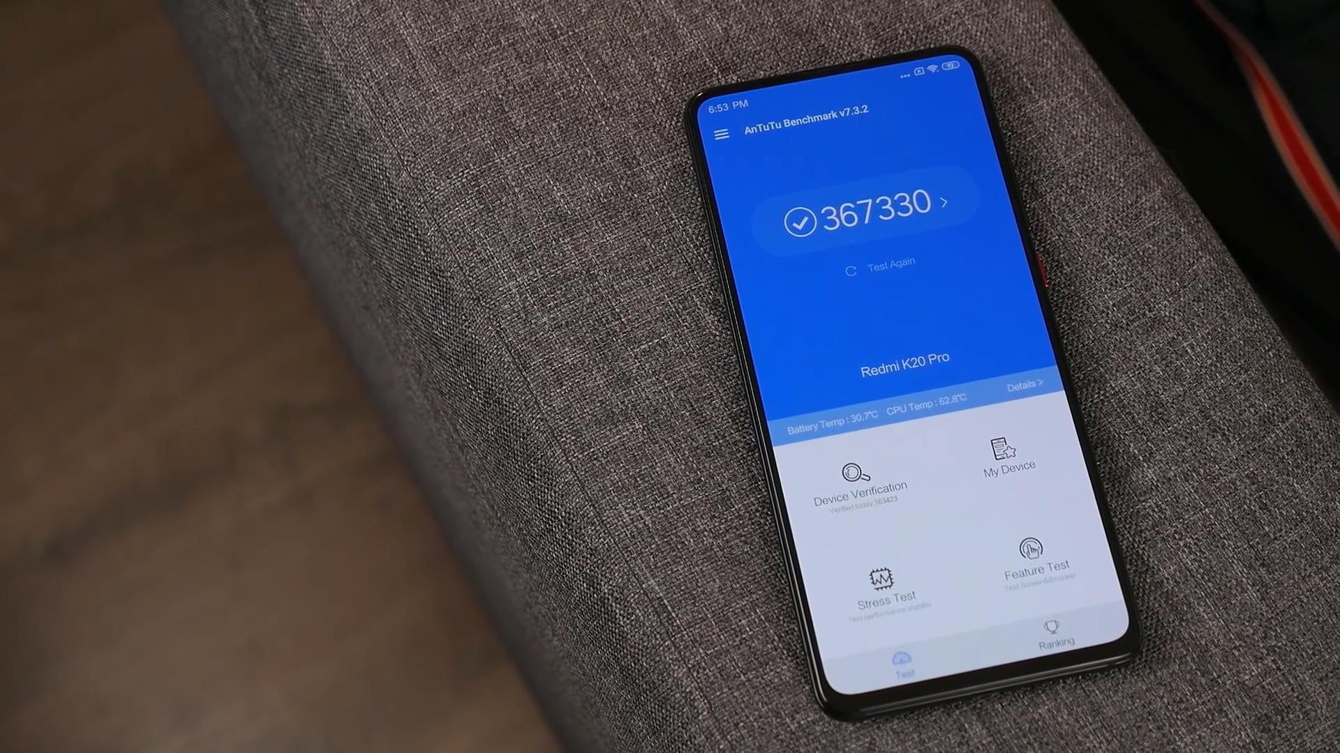 红米K20 Pro发布,优雅动人
