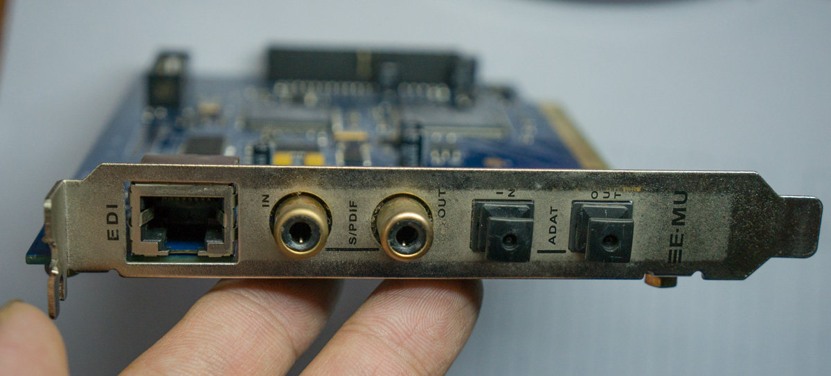 创新数字声卡emu m8960 1616m ￥398