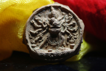 Tibetan secret 17th century Shengle King Kong wipe the front page precious Buddha