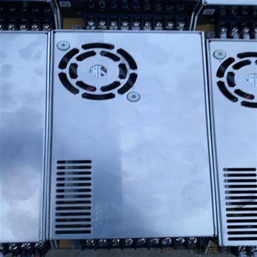 협상 가능한 Omron S8FS-C35048 전원 공급 장치 99 총 16 개 유닛 협상 가능한 Omron S8FS-C35048 전원 공급 장치 99 총 16 개 유닛