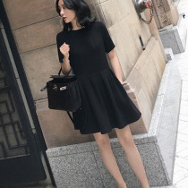 Sandro Svpr has no extra and complicated design which gives people an elegant natural and natural style.