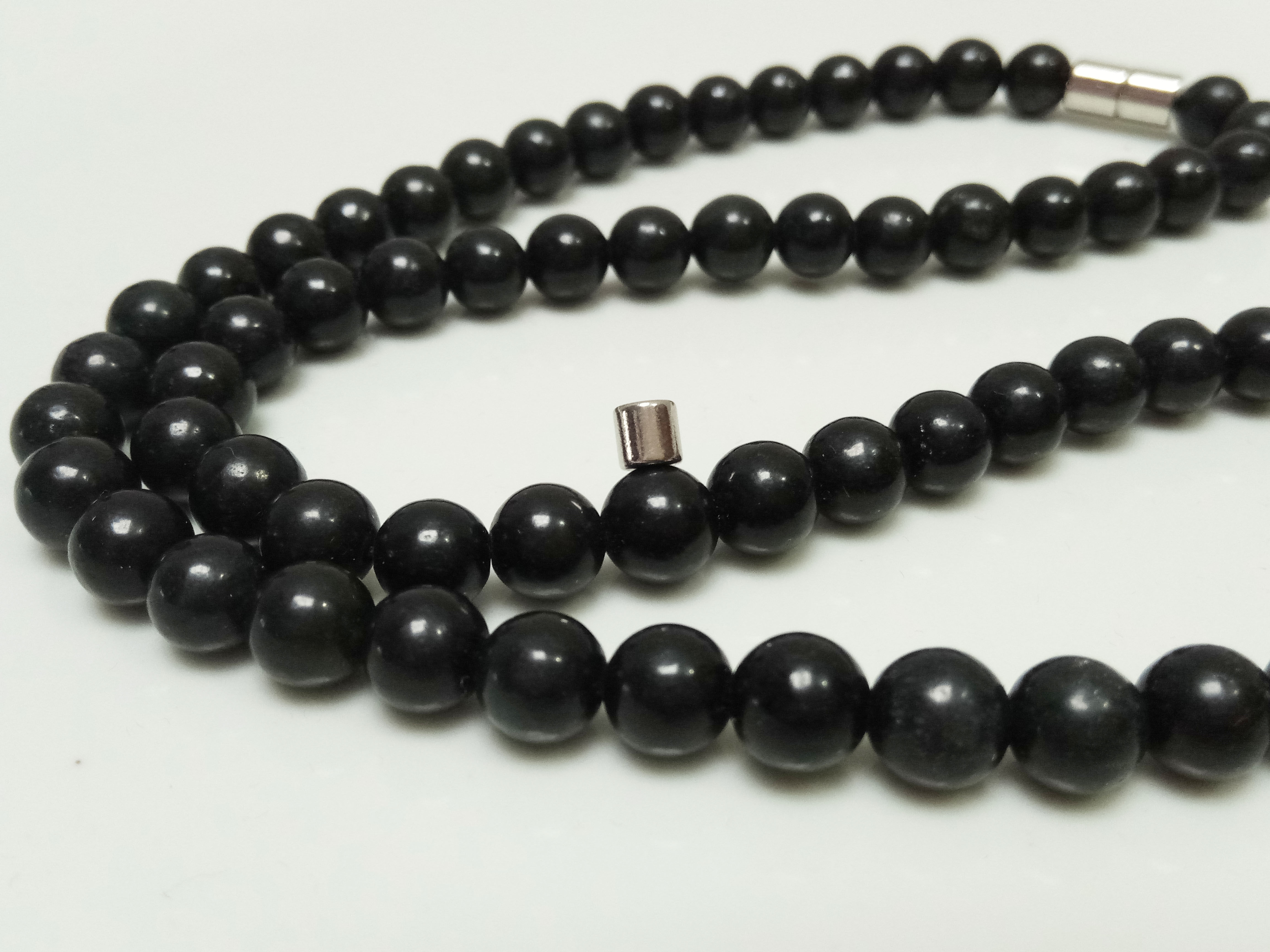 天然活磁墨玉项链黑绿玉项链圆珠项链防辐射缓解颈椎疼痛