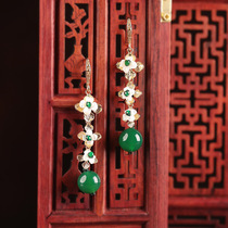 Ancient style long shell agate earrings female temperament retro Chinese style wearing cheongsam with earrings pure white fungus jewelry