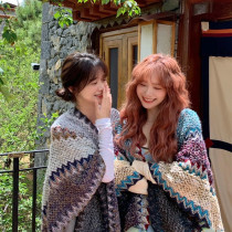 Tibet tourism wearing scarf in Xinjiang Tibet Xinjiang Xinjiang outside the warm cloak of the national wind shawl