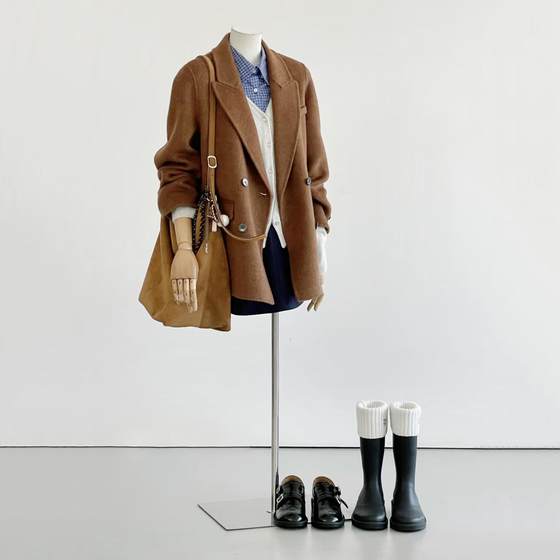 Off-season special offer-Double-sided wool wool coat for women with high-end coat Korean small short suit academy
Off-season special offer-Double-sided wool wool coat for women with high-end coat Korean small short suit academy