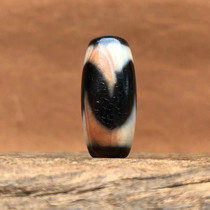 Tibet tiger tooth Tianzhu natural cinnabar genuine to pure agate chalcedony package pulp oil run weathering clear