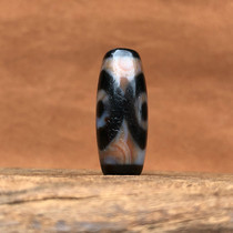 Tibet tiger teeth three eyes Tianzhu natural cinnabar genuine to pure agate chalcedony package pulp oil run weathering clear