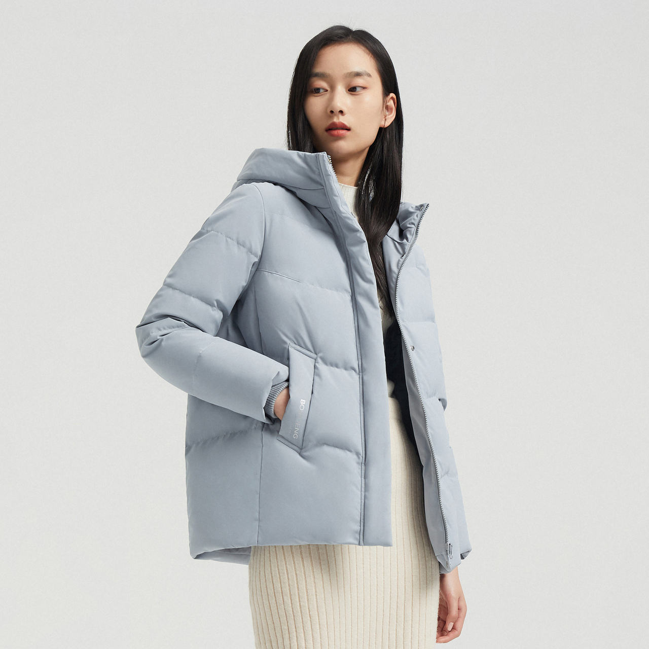 波司登新款女装妈妈中老年大码短款冬季简约