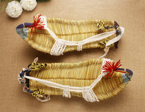 Red Army straw shoes Summer tide mens handmade woven straw hemp shoes Mens and womens sandals straw shoes slippers 2 pairs