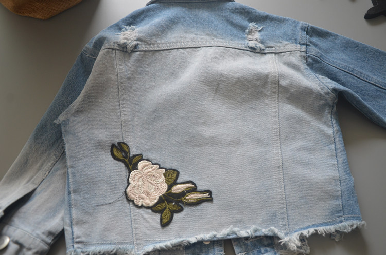 壹周品牌韩版女童装2017春秋装女孩中小童装贴绣花渐变牛仔衣外套