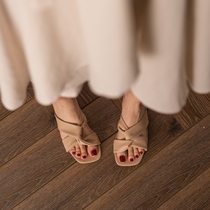 Qibu forest elegant middle thick and soft leather open-toed sandals and slippers childrens simple wear fashion wild summer New