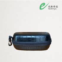 Leather glasses case Black crocodile grain texture Advanced texture