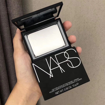 American NARS naked light transparent color make-up honey powder cake loose powder durable oil control 10g brightening repair invisible pores