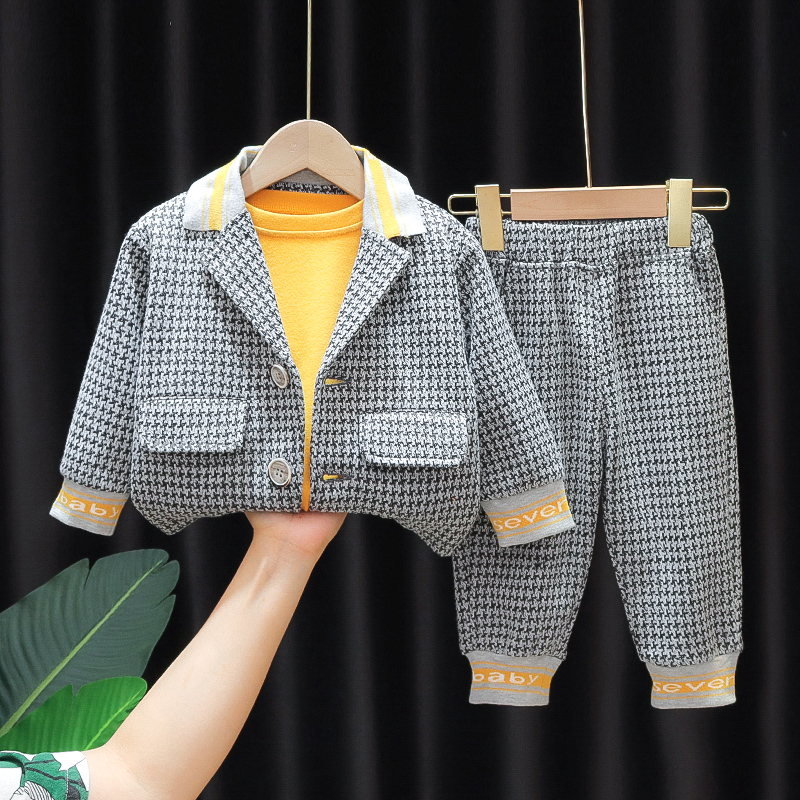 Baby autumn suit 1-2 years old 3 infant childrens clothes 4 boys 5 spring and autumn ocean plaid cardigan three sets of tide