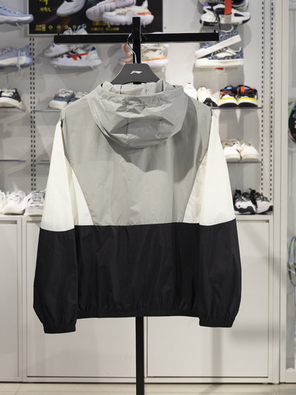 Li Ning Sports Windbreaker 남자 2025 여름 새로운 고전력 선 보호 아이스 센싱 편안한 후드 재킷 AFDV609 Li Ning Sports Windbreaker 남자 2025 여름 새로운 고전력 선 보호 아이스 센싱 편안한 후드 재킷 AFDV609