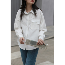 You Lane shirt female 2021 new spring design sense niche light mature Hong Kong style retro French white shirt