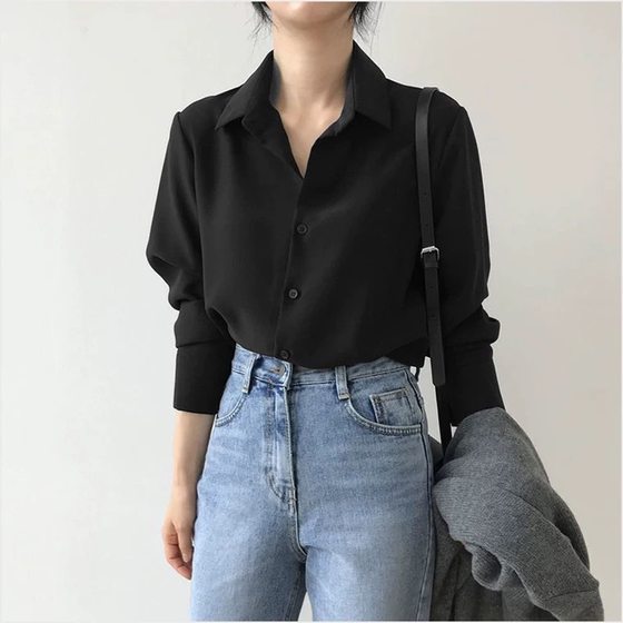 Black chiffon shirt female loose POLO collar long sleeve top OL solid color Hong Kong flavor bottoming temperament temperament shirt female
Black chiffon shirt female loose POLO collar long sleeve top OL solid color Hong Kong flavor bottoming temperament temperament shirt female