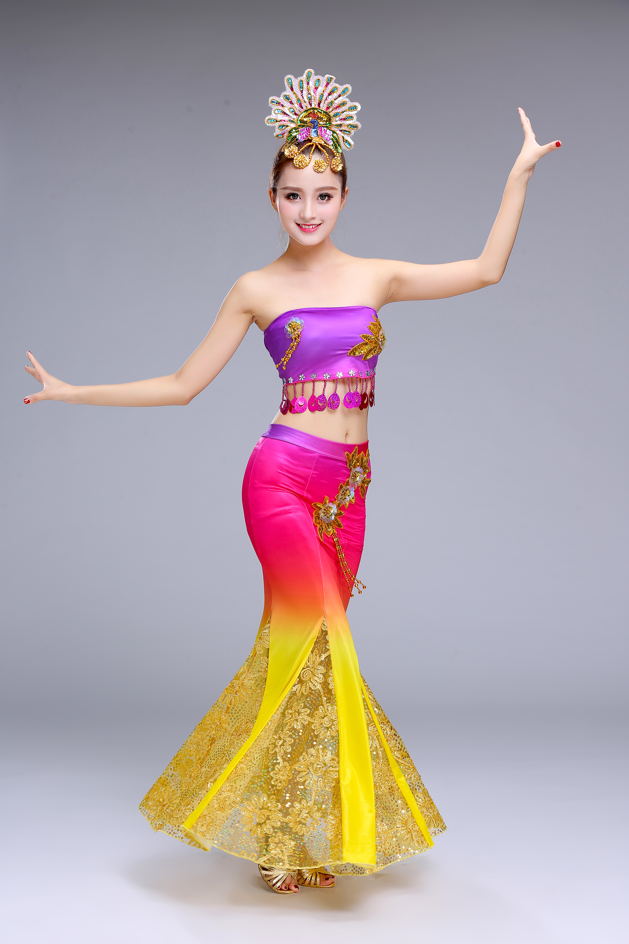 定制 新款傣族舞服邵多丽民族舞蹈演出服孔雀舞服装表演服装彩云之南