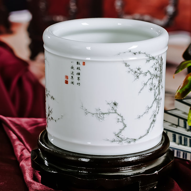 Jingdezhen ceramic salted and dried name plum red xin 】 【 brush pot simple but elegant exquisite furnishing articles four treasures of the study