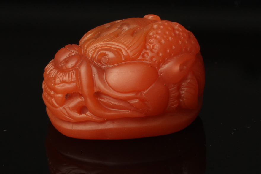 22.36克 南红玛瑙龙头吊坠 哑光效果 f79