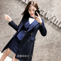 Beauty salon overalls coat womens autumn and winter fashion temperament woolen coat warm overalls professional wear hotel front desk