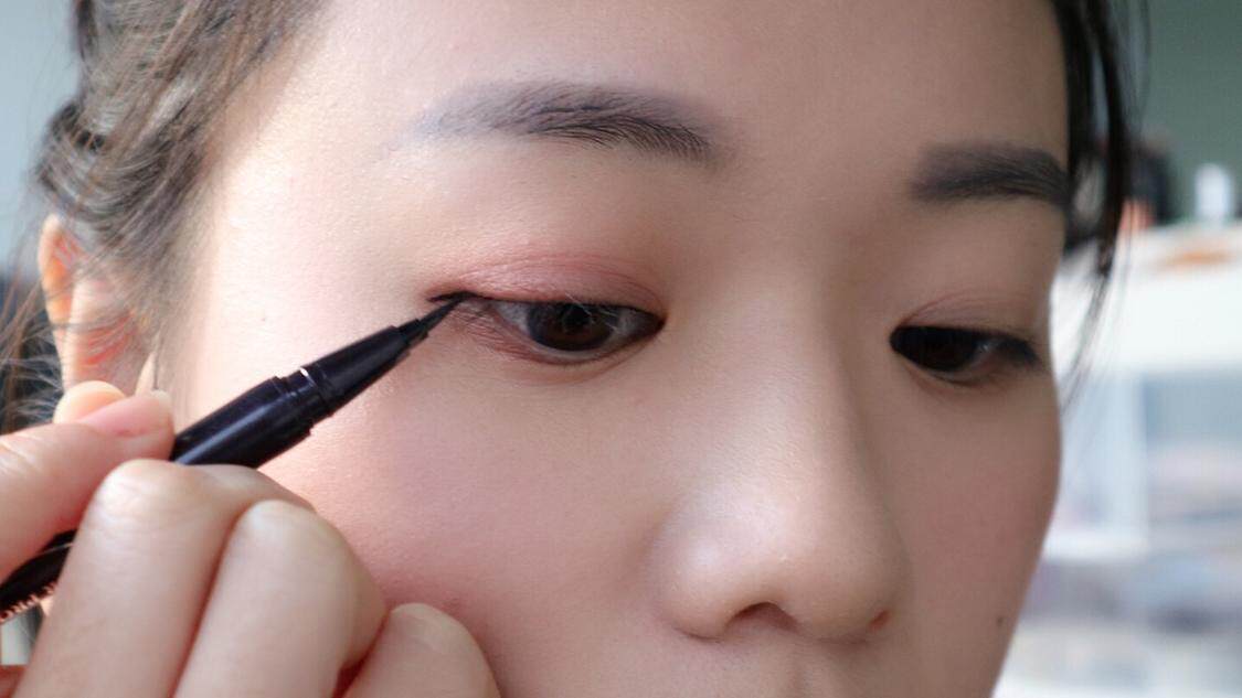 亲测日本眼线笔,防水不晕妆