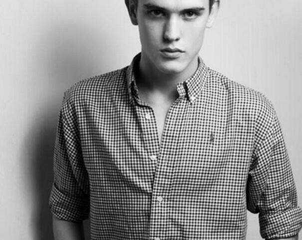 春季衬衫穿搭攻略,花式耍帅引爆街头时尚-趣美搭