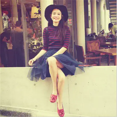 2020 new sweater skirt thin temperament fairy skirt mesh tutu fake two-piece knitted dress spring and autumn