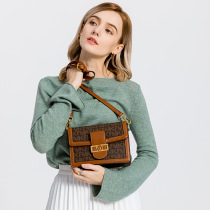 Hong Kong Tide Fashion 2021 New underarm leather small square bag Contrast color shoulder bag new luxury ladies banquet bag