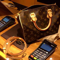 Hong Kong 2021 Leather Bag New Boston Pillow Bag Crossbody Bag Large Capacity Space Capsule Pet Backpack