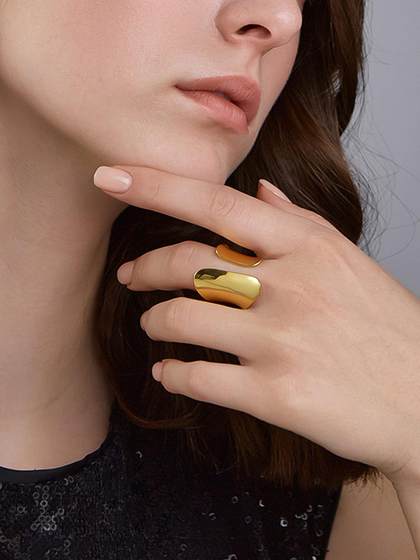Design sense niche ring for women and couples best friend punk style titanium steel stainless steel jewelry personalized fashion jewelry Design sense niche ring for women and couples best friend punk style titanium steel stainless steel jewelry personalized fashion jewelry