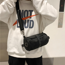 Skew Satchel Men Casual Single Shoulder Cylinder Bag 2022 New trendy Light Canvas Sportswomen Cylindrical pouch