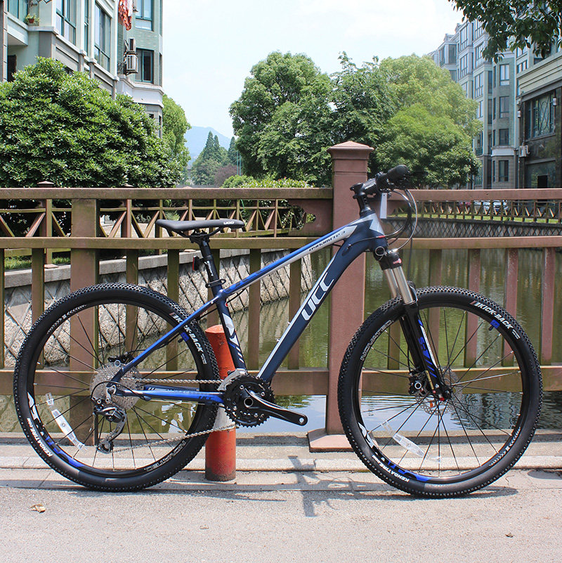 ucc运动自行车德曼特3.0 30速油碟m610专业级山地自行车男女