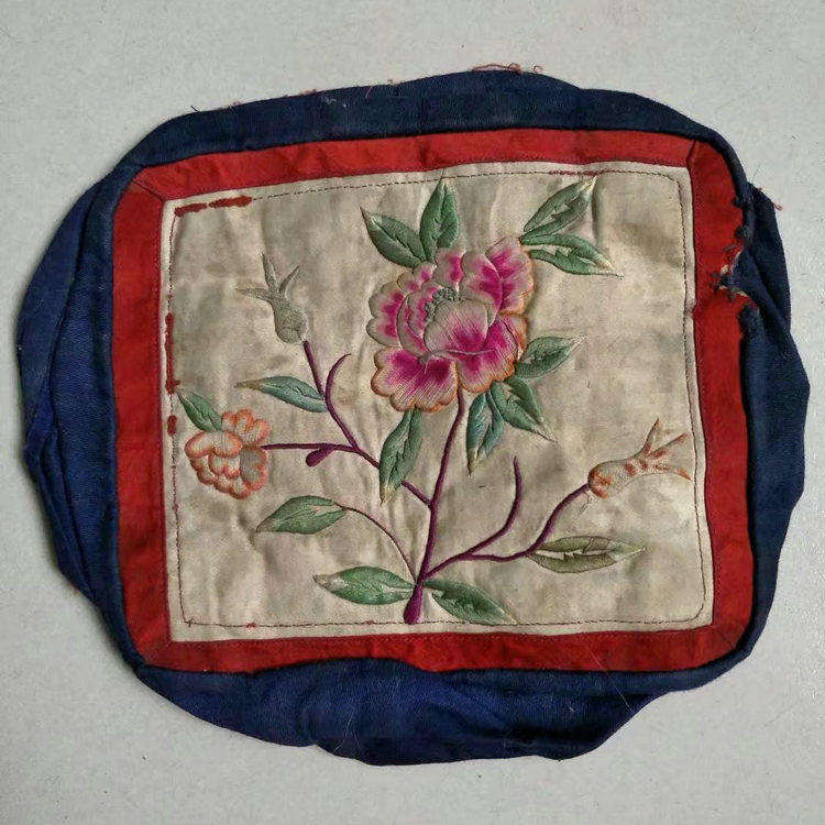 老绣品 老刺绣 花卉枕顶