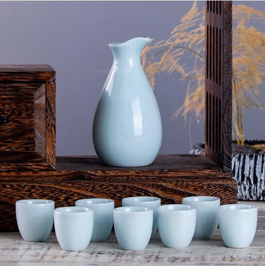 Jingdezhen celadon white wine wine wine wine points suit small a small handleless wine cup a pot of 8 cups of wine bottle glass