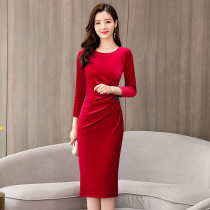 Base gold velvet dress 2021 early autumn new style elegant temperament slim body light mature wind bag hip skirt tide