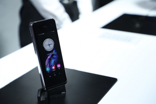 新品三星w20205g11月上市