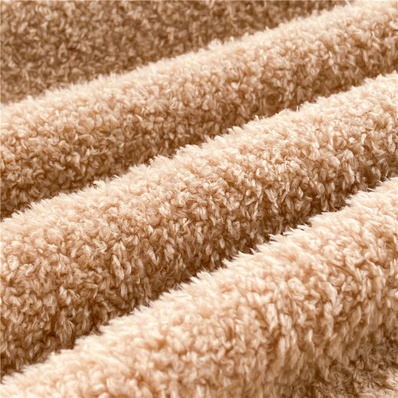 实拍100聚酯纤维羊羔绒复合加绒卫衣