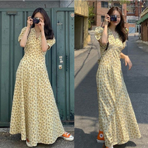 Substitute for Reformation Spring and Summer Jiang Minjing star with the same light yellow V-collar collar waist and floral dress girl
