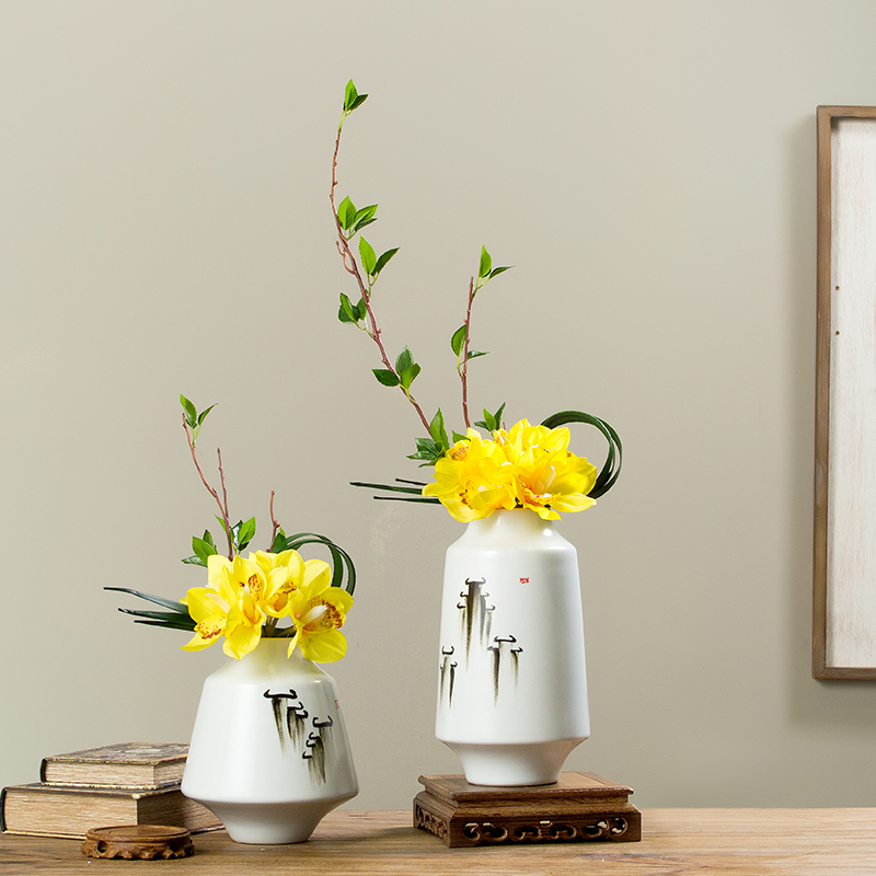 Creative new Chinese style home sitting room adornment ceramic vase is placed a large indoor flower arranging single flower art suits for