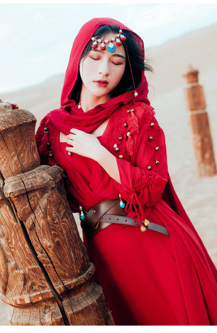 西域风情古装婚纱照舞蹈旅游沙漠衣服敦煌女西域风情女装穿搭拍摄