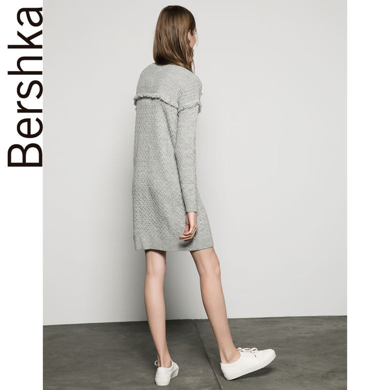 Bershka 流苏装饰连衣裙 05841548