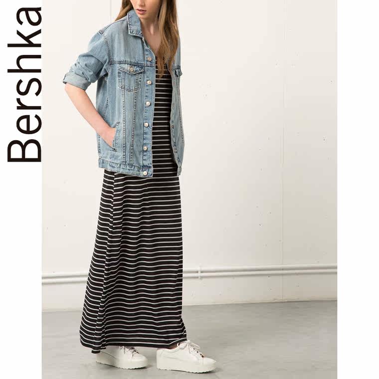 Bershka Bershka 露背吊带长款连衣裙 00449187